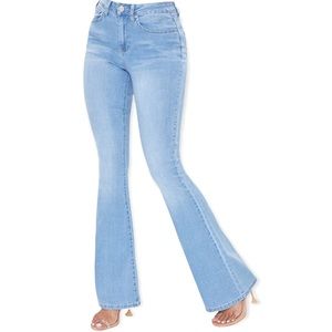YMI HIGH RISE BLUE FLARE JEAN  SIZE 11/30